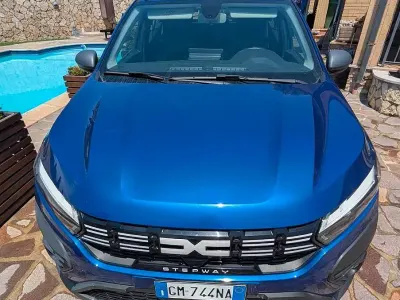 Usata Dacia Sandero Comfort 101 CV (74 kW) 2023 Bluazzurro Berlina