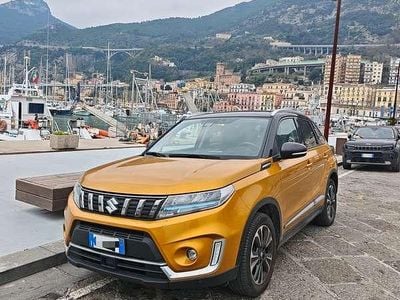 Usata Suzuki Vitara 129 CV (94 kW) 2022 Oro SUV
