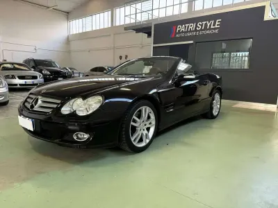 Usata Mercedes 200 272 CV (200 kW) 2008 Nero Cabrio