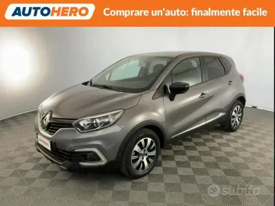 Usata Renault Captur 90 CV (66 kW) 2018 Grigio SUV