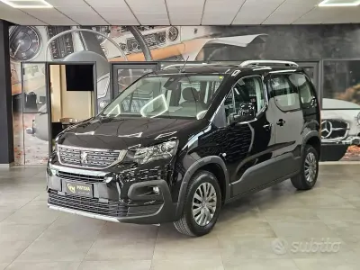 Usata Peugeot Rifter Allure 102 CV (75 kW) 2022 Nero Monovolume