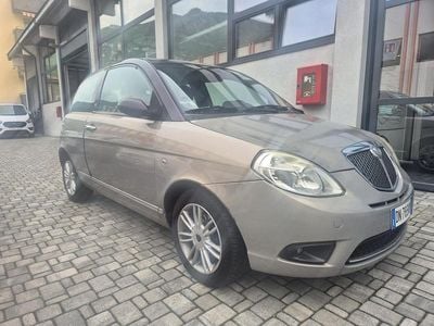 Usata Lancia Ypsilon 60 CV (44 kW) 2008 Oro Utilitaria