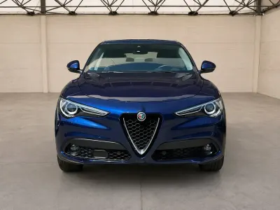 Usata Alfa Romeo Stelvio Super 180 CV (132 kW) 2018 Blu SUV
