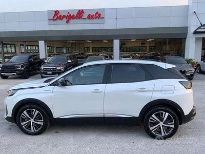 Usata Peugeot 3008 Allure 200 CV (147 kW) 2023 Bianco SUV