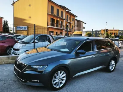Usata Skoda Superb Executive 150 CV (110 kW) 2018 Other Station wagon