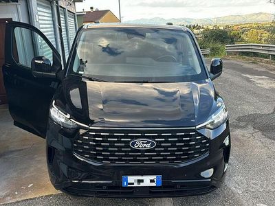 Begagnad Ford Transit Titanium 2025 Svart Minibuss