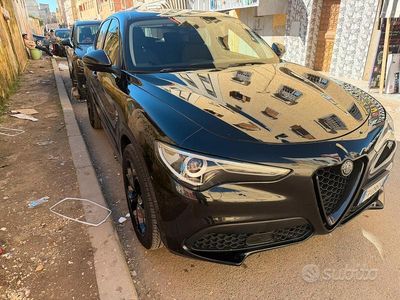 Usata Alfa Romeo Stelvio 190 CV (139 kW) 2019 Nero SUV