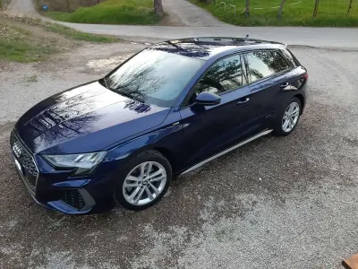 Usata Audi A3 S-Line 150 CV (110 kW) 2021 Blu/azzurro Berlina