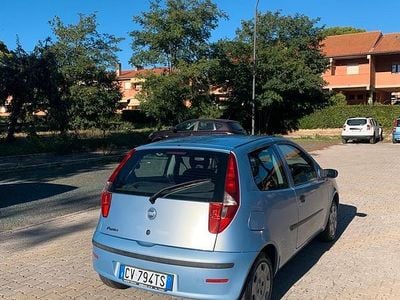 Usata Fiat Punto Dynamic 80 CV (58 kW) 2005 Utilitaria