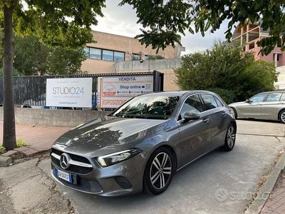 Usata Mercedes A180 Business 115 CV (84 kW) 2020 Grigio Berlina