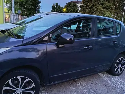 Usata Peugeot 3008 Premium 111 CV (81 kW) 2011 Station wagon