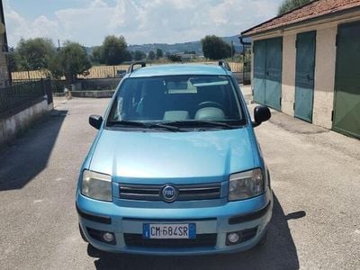 Usata Fiat Punto 80 CV (58 kW) 2004 Utilitaria