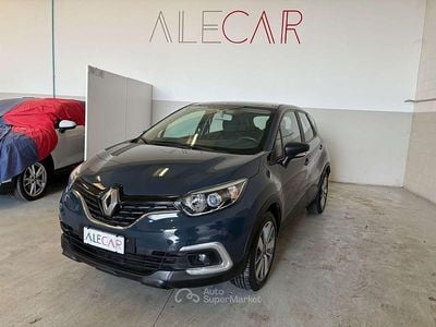 Usata Renault Captur Life 90 CV (66 kW) 2019 Grigio cenere SUV