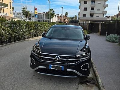 Usata VW T-Roc 110 CV (80 kW) 2022 Nero SUV