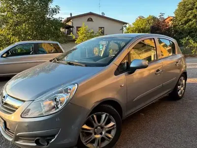 Usata Opel Corsa 2007 Grigio Utilitaria