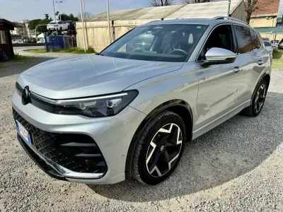 Usata VW Tiguan R-line 150 CV (110 kW) 2025 Argento SUV