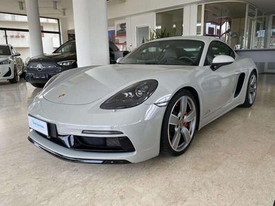 Porsche 718 Cayman