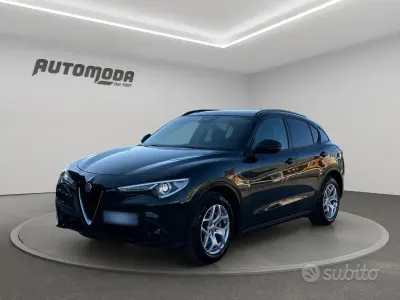 Usata Alfa Romeo Stelvio 190 CV (139 kW) 2021 Verde SUV