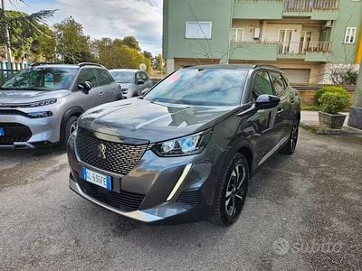 Usata Peugeot 2008 Allure 110 CV (80 kW) 2022 Grigio SUV