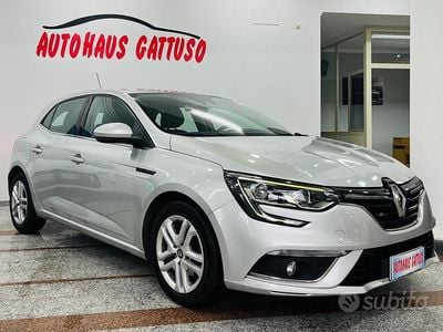 Usata Renault Mégane IV Intens 115 CV (84 kW) 2020 Grigio Berlina