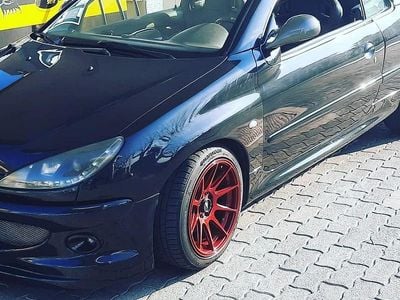 Usata Peugeot 206 CC 109 CV (80 kW) 2003 Nero Cabrio