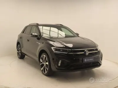 Usata VW T-Roc R-line 150 CV (110 kW) 2023 Nero SUV