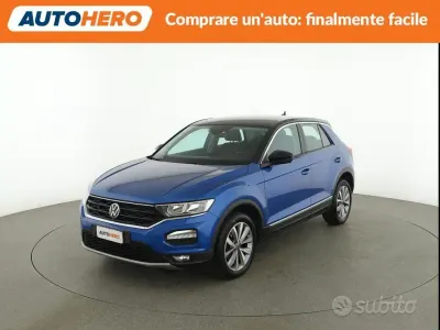 Käytetty VW T-Roc Style 150 HP (110 kW) 2021 Sininen Katumaasturi