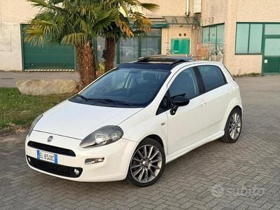 Usata Fiat Punto Sport 95 CV (69 kW) 2012 Bianco Utilitaria