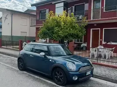 Usata Mini ONE Chili 95 CV (69 kW) 2009 Bluazzurro Utilitaria