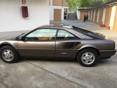 Usata Ferrari Mondial 271 CV (199 kW) 1987 Marrone Coupé
