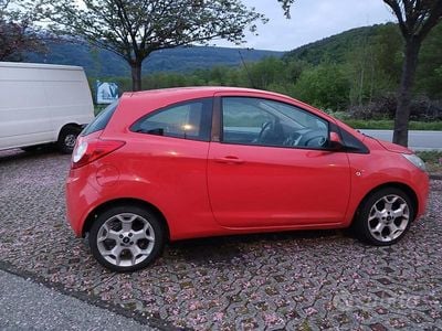 Usata Ford Ka 75 CV (55 kW) 2012 Rosso Utilitaria
