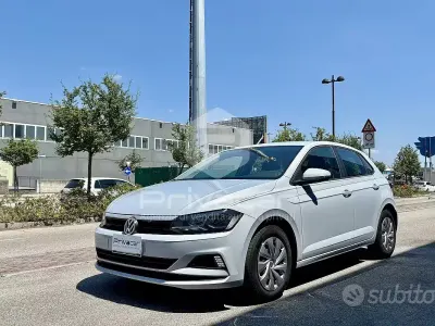 Usata VW Polo Comfortline 90 CV (66 kW) 2017 Grigio Utilitaria