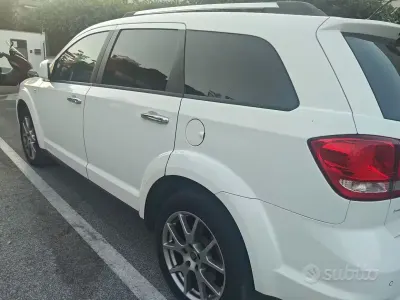 Usata Fiat Freemont Lounge 170 CV (125 kW) 2015 Bianco SUV