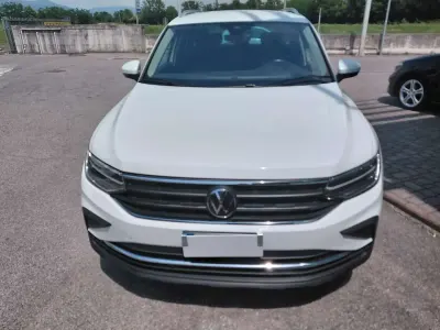 Usata VW Tiguan Life 150 CV (110 kW) 2023 Bianco SUV