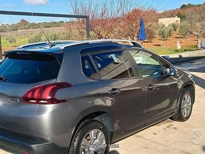 Usata Peugeot 2008 102 CV (75 kW) 2019 SUV