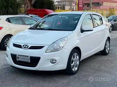 Occasion Hyundai i20 78 ch (57 kW) 2012 Blanc Citadine