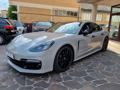 Usata Porsche Panamera Executive 441 CV (324 kW) 2017 Argento Berlina