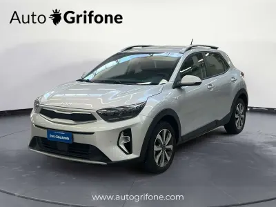 Usata Kia Stonic Urban 82 CV (60 kW) 2023 Argento SUV