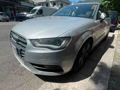 Usata Audi A3 Ambition 102 CV (75 kW) 2014 Grigio Berlina
