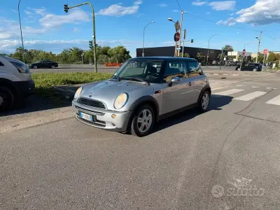 Usata Mini ONE 90 CV (66 kW) 2006 Grigio Utilitaria