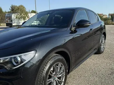 Usata Alfa Romeo Stelvio 160 CV (117 kW) 2019 Nero SUV