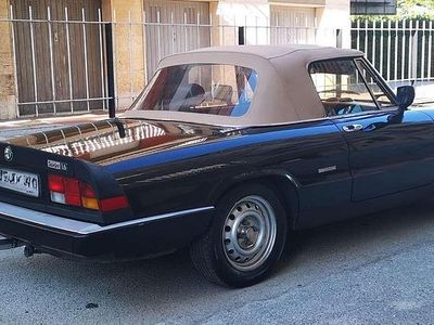 Usata Alfa Romeo Spider 101 CV (74 kW) 1987 Nero Cabrio