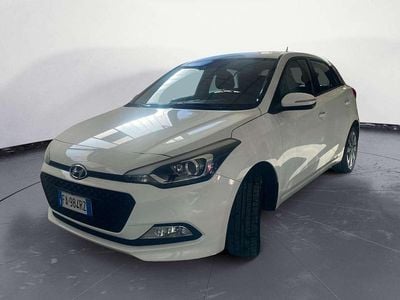 Usata Hyundai i20 Style 75 CV (55 kW) 2015 Bianco Utilitaria