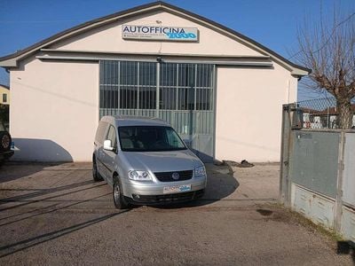 Begagnad VW Caddy 105 HK (77 kW) 2008 Silver Minibuss