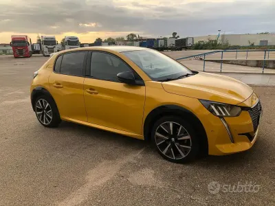 Usata Peugeot 208 GT-line 2019 Giallo Utilitaria