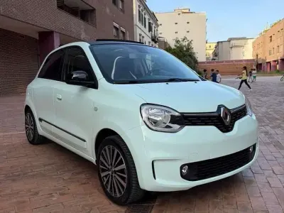 Usata Renault Twingo Intens 92 CV (67 kW) 2021 Verde Utilitaria