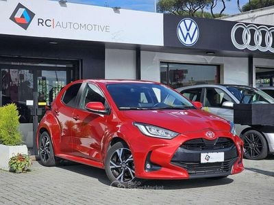 Usata Toyota Yaris Hybrid Trend 92 CV (67 kW) 2024 Rosso Berlina