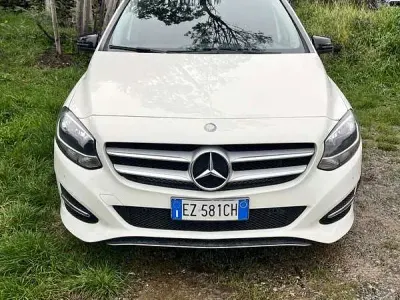 Usata Mercedes B200 Premium 136 CV (100 kW) 2015 Utilitaria