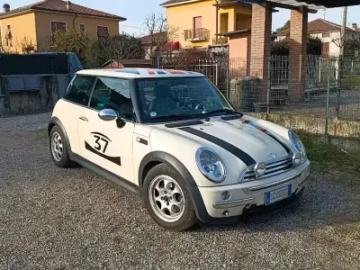 Usata Mini One D