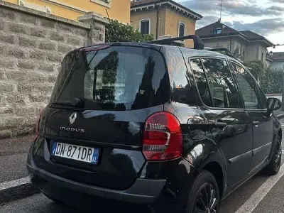 Usata Renault Grand Modus 68 CV (50 kW) 2008 Nero Monovolume